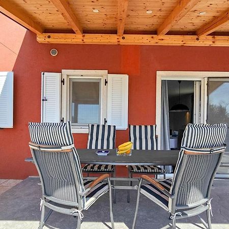 Casa Lutoma Villa Kmeti Luaran gambar